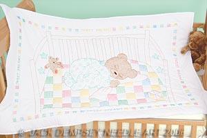 Crib Quilt Top: Snuggly Teddy from Jack Dempsey Needle Art