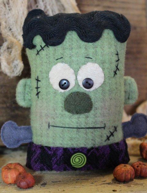 Little Monster Pin Cushion Pattern From Cottonwood Creations