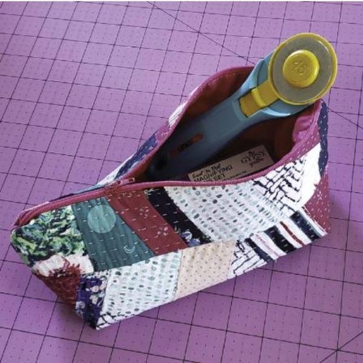 [CLP-CRM004] Scrap Tape Zip Pouch Pattern By Carolina Moore For Cut Loose Press