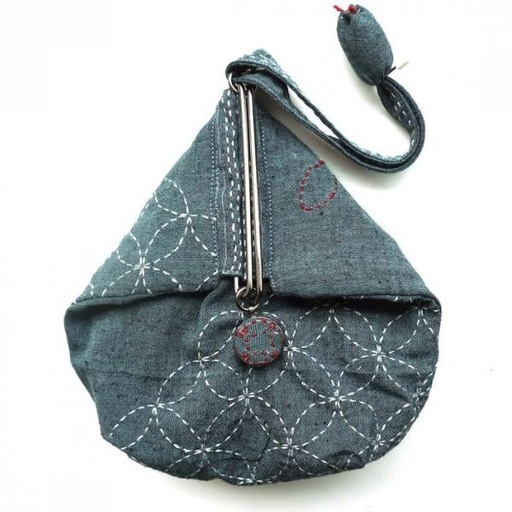 [QH-HNP22-K03BL] Sashiko Slide Clasp Blue Purse Kit by Hitomi Fujita for QH Textiles 